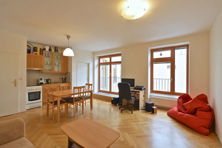 Francouzská, Vinohrady - Praha 10 | Prenájom, Byt, 2-izbový, 50 m²