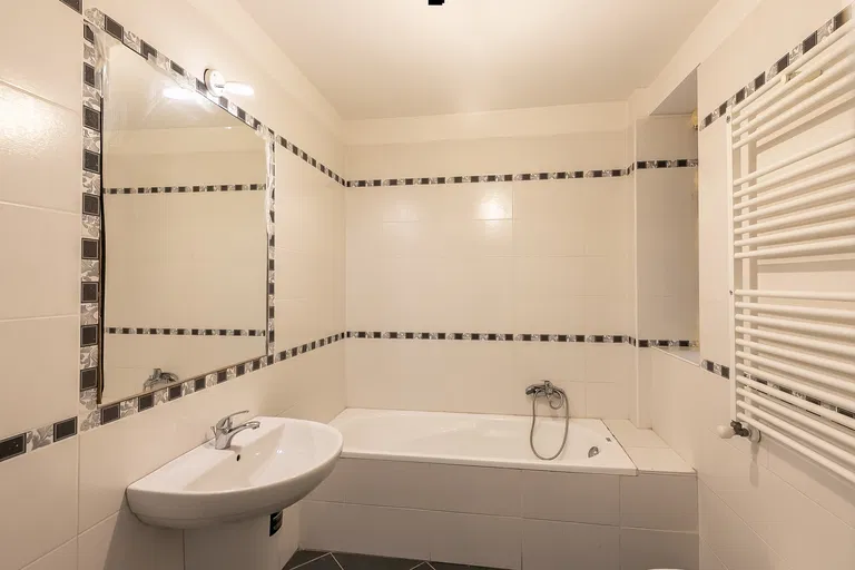 Mánesova, Vinohrady - Prague 2 | Sale, Apartment, Three-bedroom (4+1), 142 m²