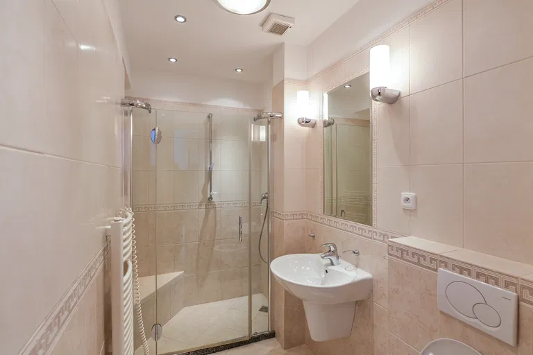 Mánesova, Vinohrady - Praha 2 | Prenájom, Byt, 3-izbový, 134 m²
