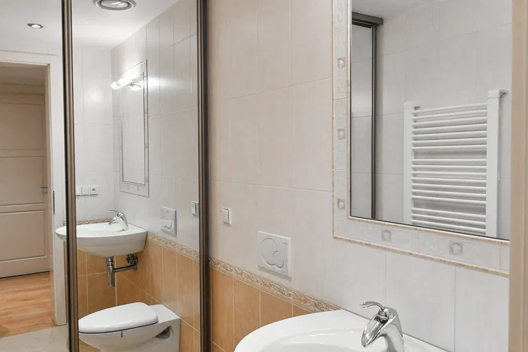 Senovážné náměstí, Nové Město - Praha 1 | Predaj, Byt, 2-izbový, 107 m²