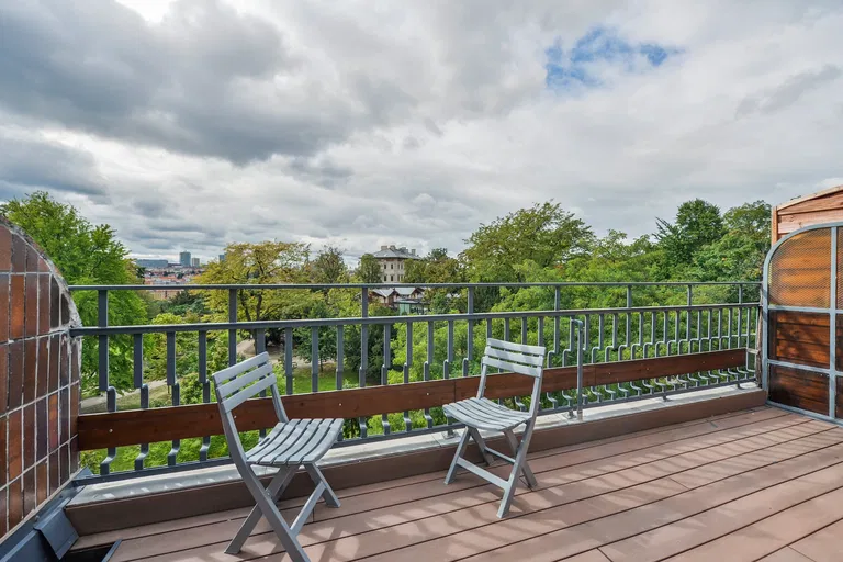Rybalkova, Vršovice - Prague 10 | Rent, Apartment, One-bedroom (2+kk), 82 m²