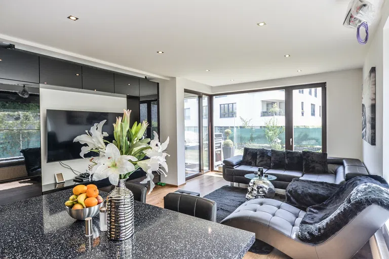 Štolcova, Modřany - Prague 4 | Sale, Apartment, Two-bedroom (3+kk), 75 m²