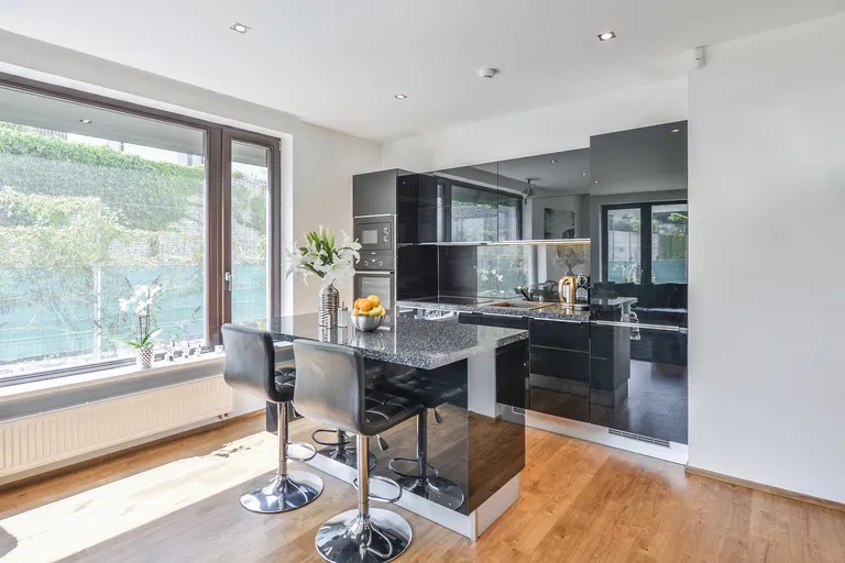Štolcova, Modřany - Prague 4 | Sale, Apartment, Two-bedroom (3+kk), 75 m²