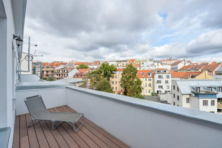 Rybalkova, Vršovice - Prague 10 | Rent, Apartment, One-bedroom (2+kk), 82 m²