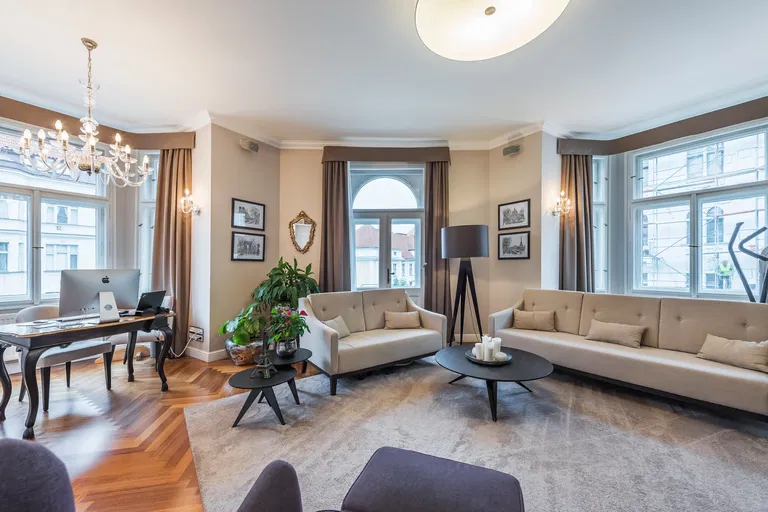 Žitomírská, Vršovice - Prague 10 | Sale, Apartment, Three-bedroom (4+1), 164 m²
