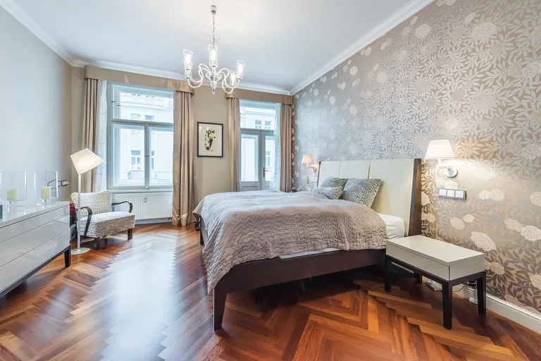 Žitomírská, Vršovice - Prague 10 | Sale, Apartment, Three-bedroom (4+1), 164 m²