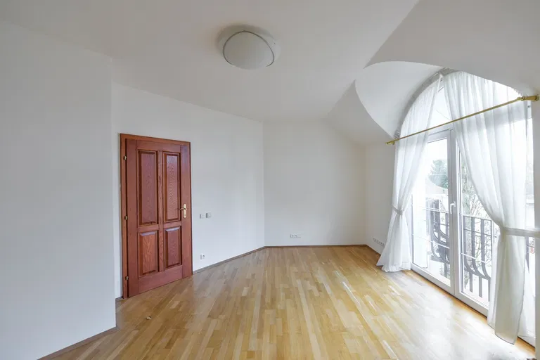 Na Vyhlídce, Říčany - Praha-východ | Rent, House, Four-bedroom (5+1)