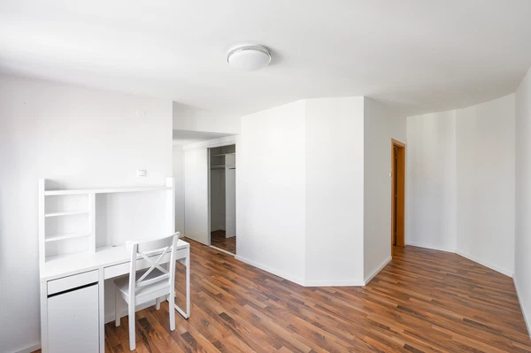 náměstí Jiřího z Poděbrad, Vinohrady - Praha 3 | Pronájem, Byt, 4+kk, 140 m²