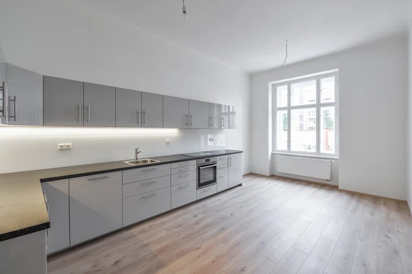 Na Výšinách, Bubeneč - Praha 7 | Pronájem, Byt, 3+1, 117 m²