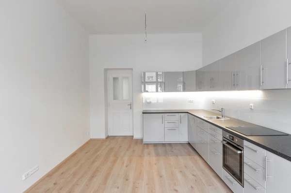 Na Výšinách, Bubeneč - Praha 7 | Pronájem, Byt, 3+1, 117 m²