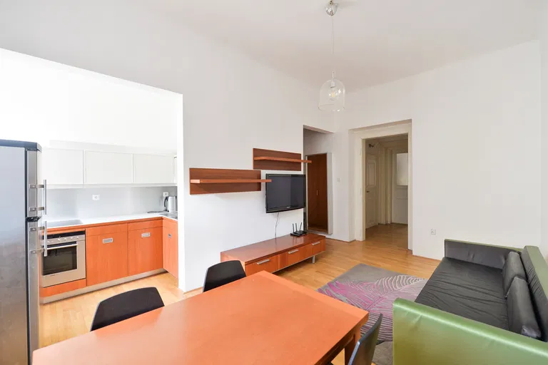 Korunní, Vinohrady - Prague 2 | Rent, Apartment, One-bedroom (2+kk), 59 m²