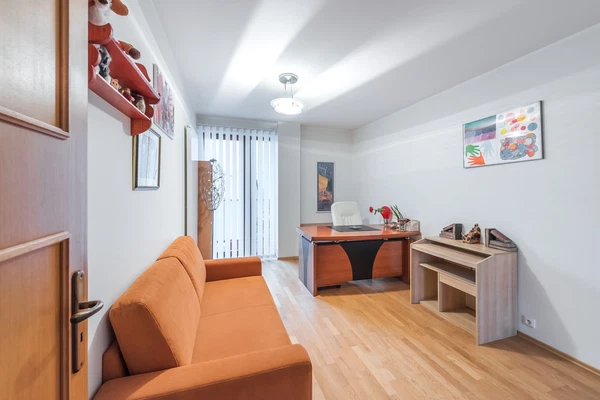 Kališnická, Žižkov - Prague 3 | Rent, Apartment, Two-bedroom (3+kk), 93 m²