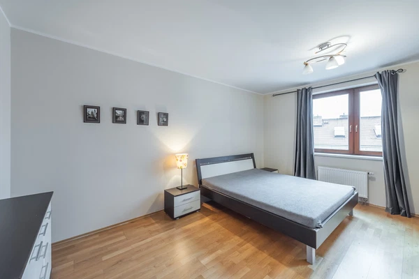 Kališnická, Žižkov - Prague 3 | Rent, Apartment, Two-bedroom (3+kk), 93 m²