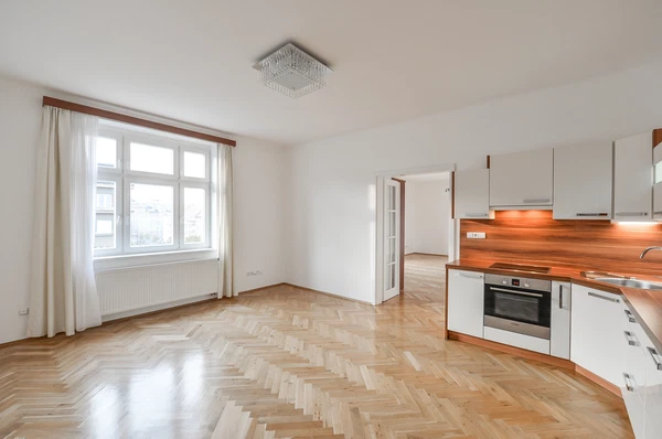 Jugoslávských partyzánů, Bubeneč - Prague 6 | Rent, Apartment, Two-bedroom (3+kk), 109 m²