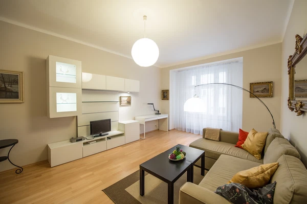 Janovského, Holešovice - Praha 7 | Pronájem, Byt, 2+1, 82 m²