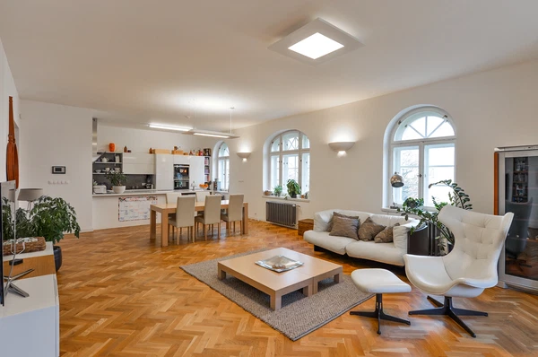 Štursova, Bubeneč - Praha 6 | Prodej, Bytový dům, 997 m²