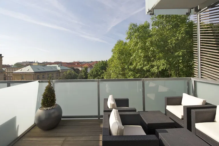 Kolejní, Dejvice - Prague 6 | Sale, Apartment, Two-bedroom (3+kk), 141 m²