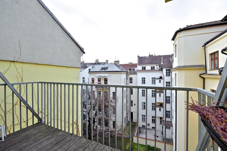 V Lesíčku, Smíchov - Praha 5 | Pronájem, Byt, 2+kk, 98 m²