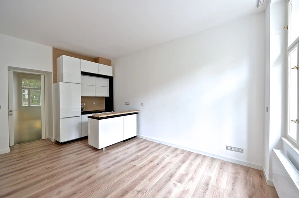 Bořivojova, Žižkov - Prague 3 | Rent, Apartment, One-bedroom (2+kk), 51 m²