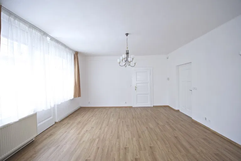 Heineho, Bubeneč - Praha 6 | Pronájem, Byt, 4+1, 148 m²