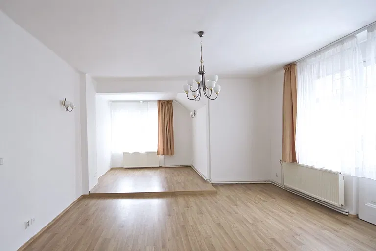 Heineho, Bubeneč - Praha 6 | Pronájem, Byt, 4+1, 148 m²