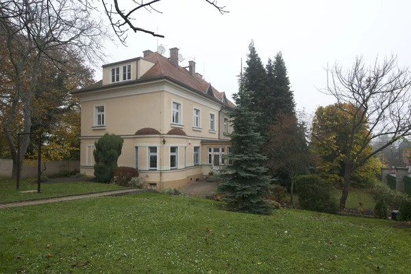 Sibeliova, Střešovice - Prague 6 | Rent, House, Five-bedroom (6+kk)