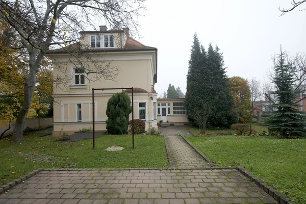 Sibeliova, Střešovice - Prague 6 | Rent, House, Five-bedroom (6+kk)