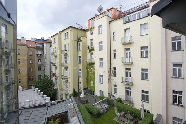 U staré školy, Staré Město - Praha 1 | Pronájem, Byt, 2+kk, 53 m²