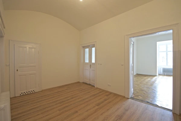 Korunovační, Bubeneč - Prague 7 | Rent, Apartment, Two-bedroom (3+1), 104 m²