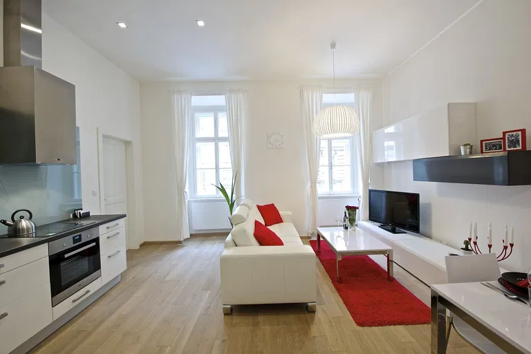 Arbesovo náměstí, Smíchov - Praha 5 | Prodej, Byt, 2+kk, 61 m²