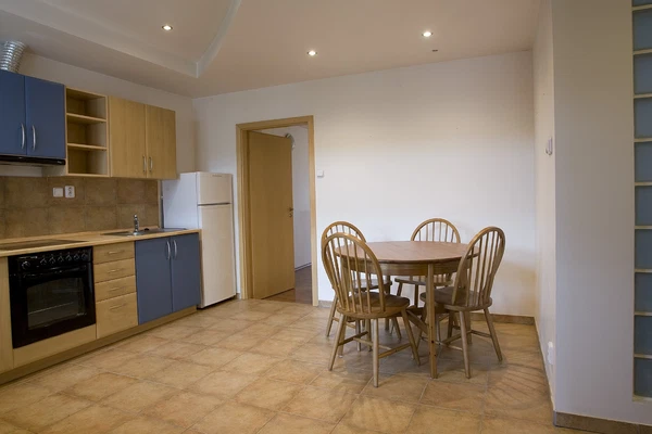 Na Břehu, Vysočany - Prague 9 | Sale, Apartment, One-bedroom (2+1), 79 m²