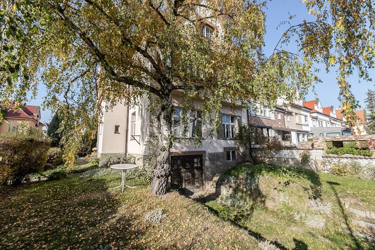 Hermelínská, Dejvice - Prague 6 | Sale, House, Four-bedroom (5+1), 190 m²