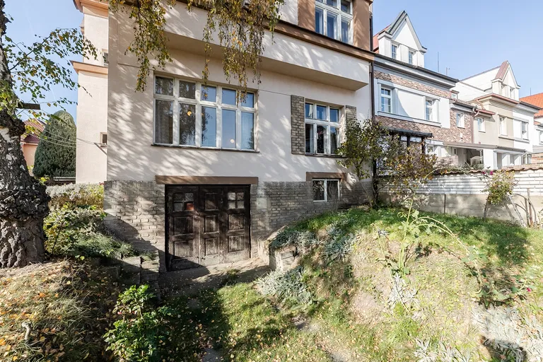 Hermelínská, Dejvice - Prague 6 | Sale, House, Four-bedroom (5+1), 190 m²