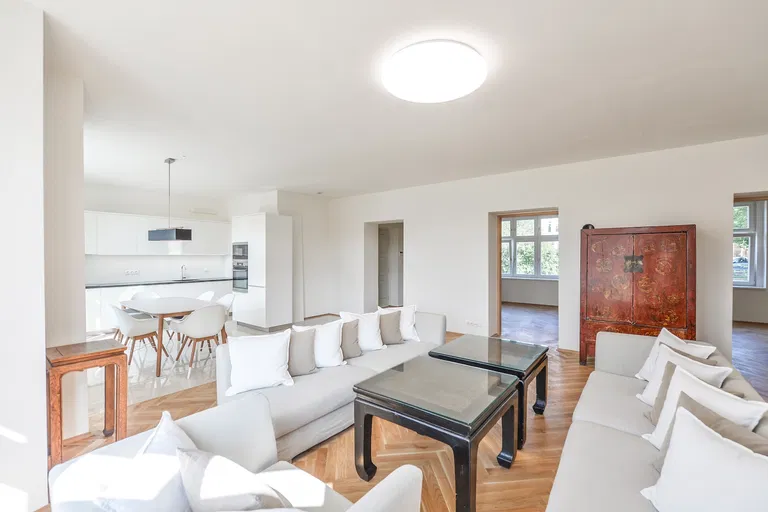 Hradešínská, Vinohrady - Praha 10 | Prenájom, Byt, 4-izbový, 130 m²