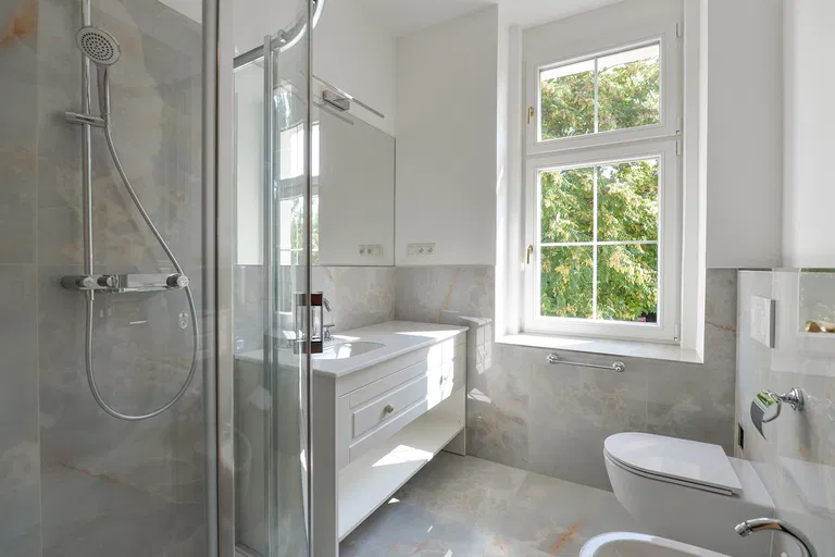 Hradešínská, Vinohrady - Praha 10 | Prenájom, Byt, 4-izbový, 130 m²