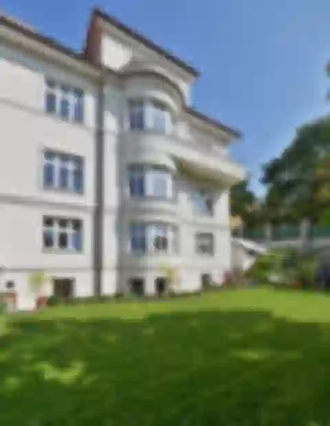Hradešínská, Vinohrady - Prague 10 | Rent, Apartment, Three-bedroom (4+kk), 130 m²