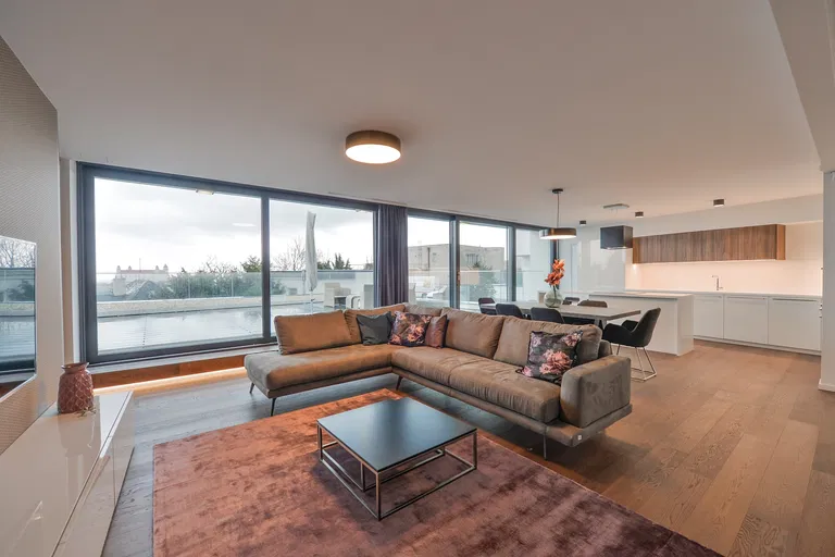 Na Štyridsiatku, Staré Mesto - Bratislava I | Prenájom, Byt, 3-izbový, 175 m²