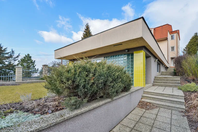 Hrebendova, Staré Mesto - Bratislava I | Rent, House, Four-bedroom (5+kk), 630 m²