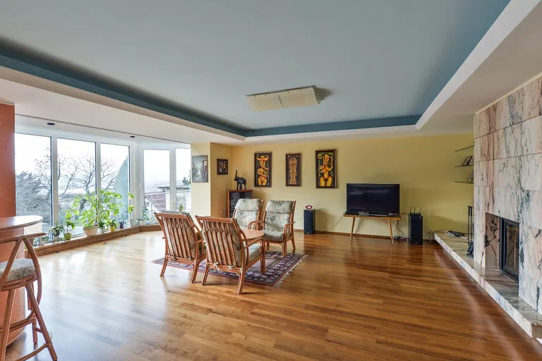 Hrebendova, Staré Mesto - Bratislava I | Rent, House, Four-bedroom (5+kk), 630 m²