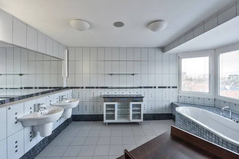 Hrebendova, Staré Mesto - Bratislava I | Rent, House, Four-bedroom (5+kk), 630 m²