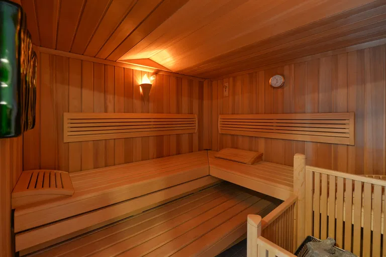 Hrebendova, Staré Mesto - Bratislava I | Rent, House, Four-bedroom (5+kk), 630 m²