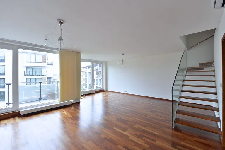 Italská, Vinohrady - Praha 2 | Prenájom, Byt, 4-izbový, 146 m²