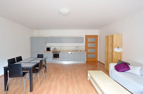 Slávy Horníka, Košíře - Prague 5 | Rent, Apartment, Three-bedroom (4+kk), 130 m²