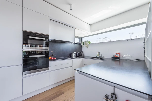 U Laboratoře, Střešovice - Prague 6 | Rent, Apartment, Three-bedroom (4+kk), 97 m²