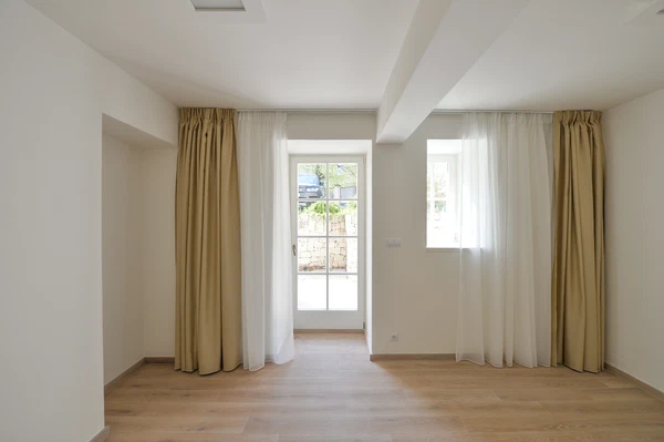 Štursova, Bubeneč - Prague 6 | Rent, Apartment, Three-bedroom (4+kk), 135 m²