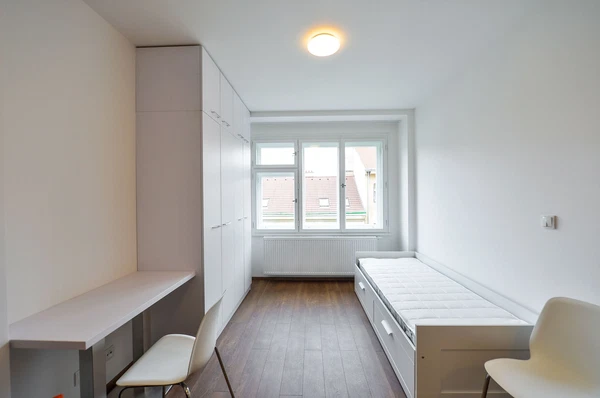 Řipská, Vinohrady - Praha 3 | Pronájem, Byt, 1+kk, 24 m²