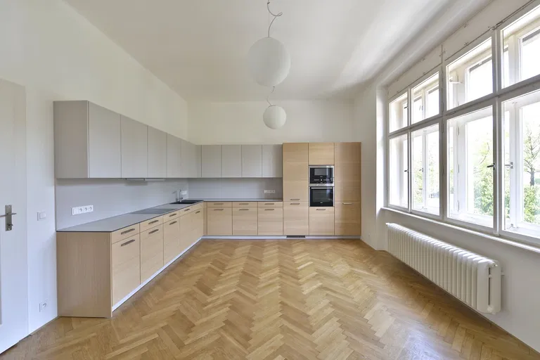 Na Valech, Hradčany - Praha 6 | Pronájem, Byt, 6+1, 257 m²