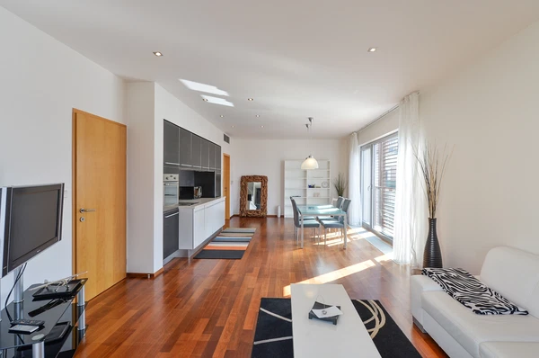 Korunní, Vinohrady - Prague 10 | Rent, Apartment, One-bedroom (2+kk), 78 m²