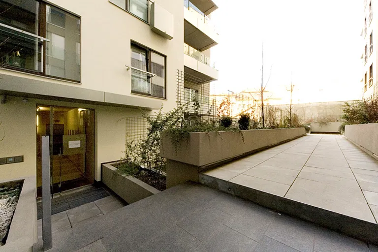 Prokopova, Žižkov - Prague 3 | Rent, Apartment, One-bedroom (2+kk), 68 m²