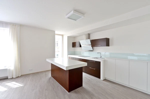 Donská, Vršovice - Prague 10 | Rent, Apartment, One-bedroom (2+kk), 81 m²